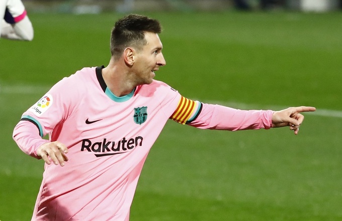 Messi kéo Barca đến gần top 4