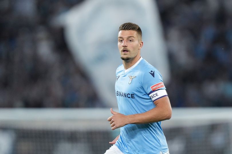 Chuyển nhượng cầu thủ Ngoại hạng Anh