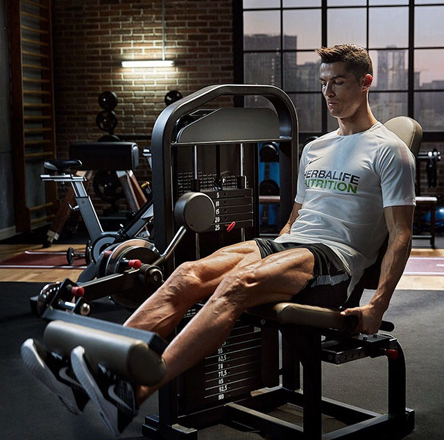 Bí quyết kéo dài sự nghiệp của các "lão" cầu thủ