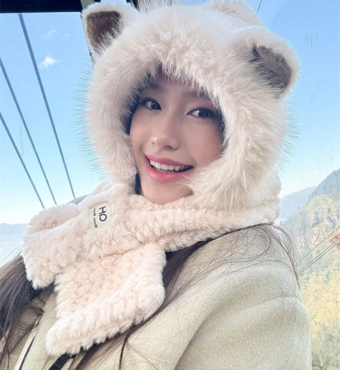 Doãn Hải My, Mai Hà Trang và Ngô Tố Uyên có phong cách cực giống nhau khi trời lạnh: Nàng WAGs nào xinh hơn?