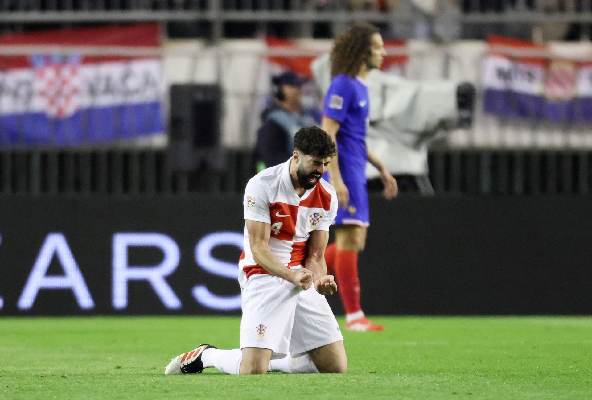 Địa chấn tại tứ kết UEFA Nations League